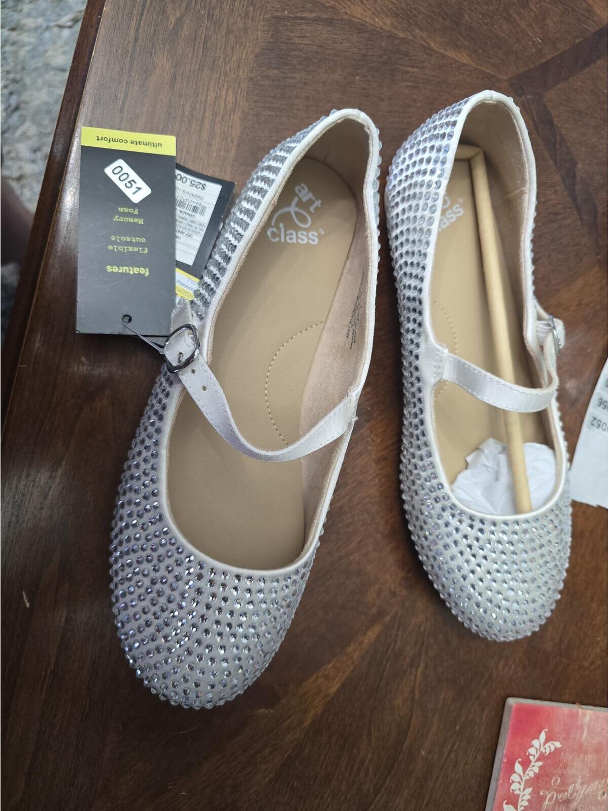 Size 5 Brand New Girls Dress Shoes From TargetItem 51 Bin 7
